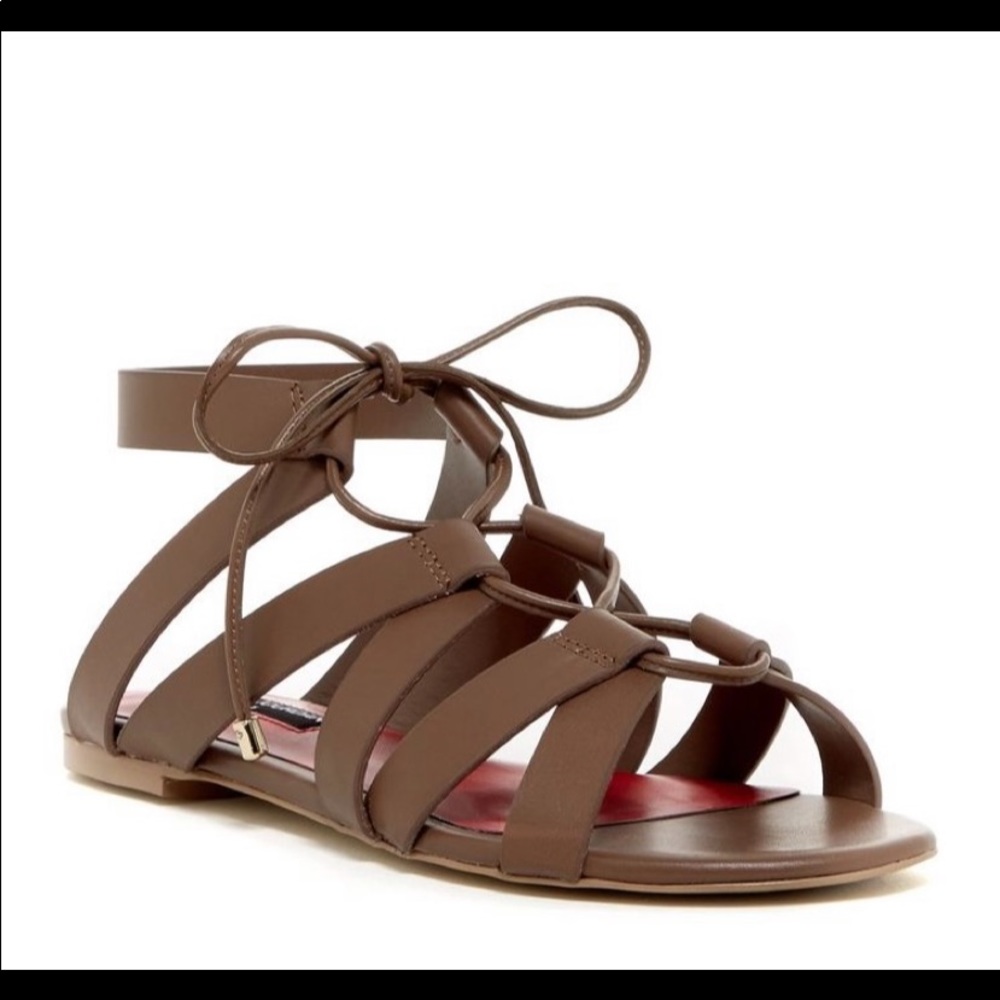 NWOT  Charles Jourdan Jacalyn Brown Gladiator Sandals